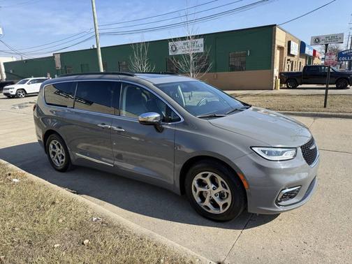 2023 Chrysler Pacifica Limited