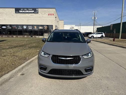 2023 Chrysler Pacifica Limited