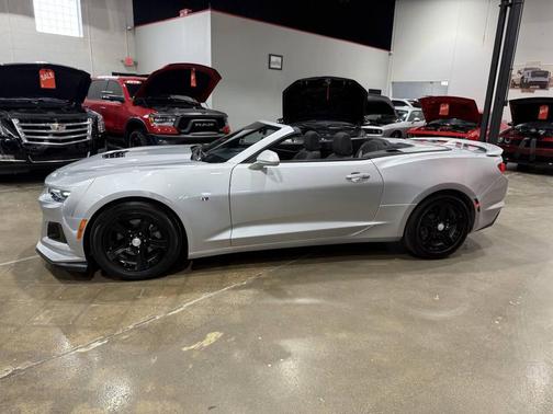 Silver Ice Metallic 2019 Chevrolet Camaro 1LT