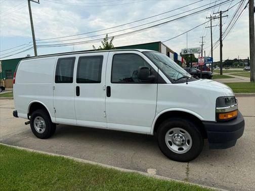 2021 Chevrolet Express 2500 RWD 2500 Regular Wheelbase WT
