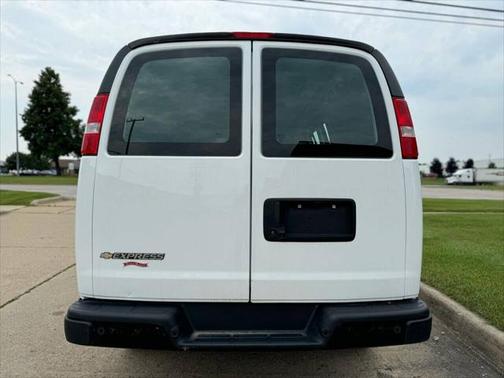 2021 Chevrolet Express 2500 RWD 2500 Regular Wheelbase WT
