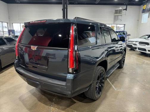 2020 Cadillac Escalade Luxury