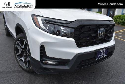 Platinum White Pearl 2023 Honda Passport Elite