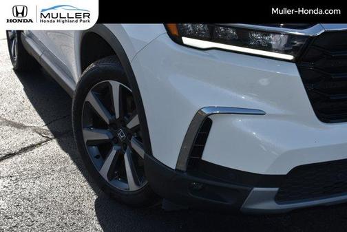 Platinum White Pearl 2023 Honda Pilot Touring
