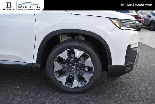 Platinum White Pearl 2026 Honda Pilot Touring