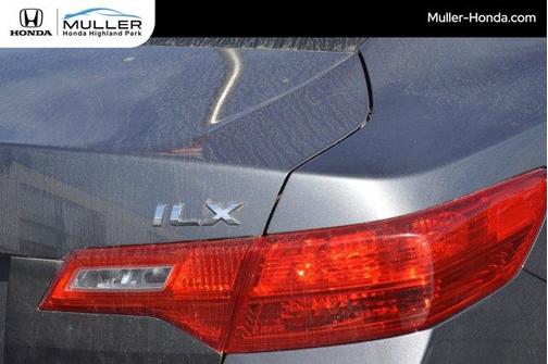 2013 Acura ILX 2.0L w/Premium Package