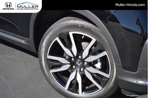 2022 Honda Pilot Touring 7-Passenger