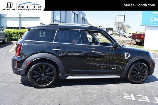 Black 2023 MINI Countryman Cooper S