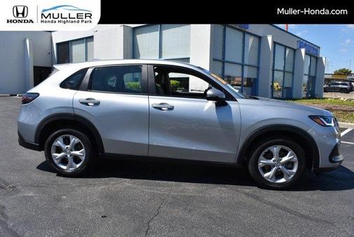 Lunar Silver Metallic 2024 Honda HR-V LX