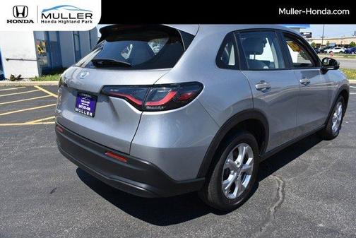 Lunar Silver Metallic 2024 Honda HR-V LX