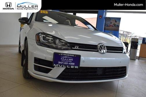 2016 Volkswagen Golf R 4-Door