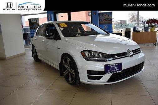 2016 Volkswagen Golf R 4-Door
