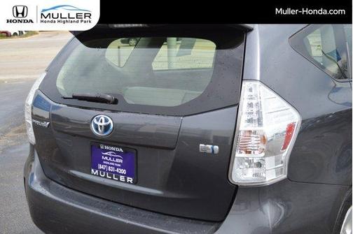 2013 Toyota Prius v Two