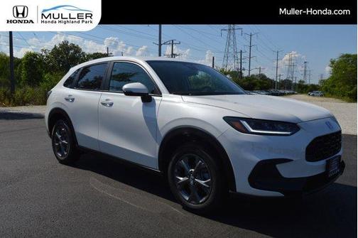 Platinum White Pearl 2026 Honda HR-V LX