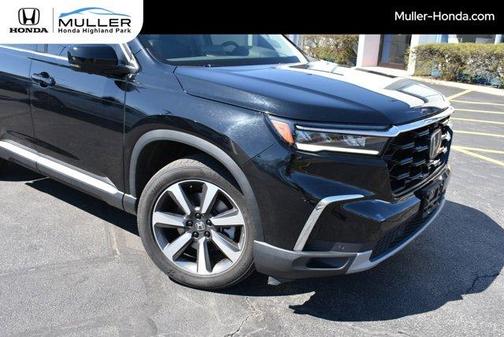 Crystal Black Pearl 2024 Honda Pilot Elite