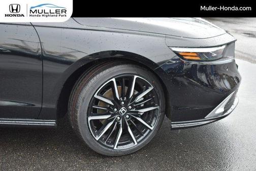 Crystal Black Pearl 2026 Honda Accord Hybrid Touring