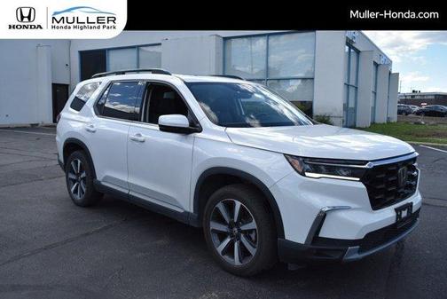 Platinum White Pearl 2023 Honda Pilot Touring