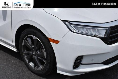 White 2023 Honda Odyssey Elite