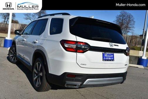 2025 Honda Pilot Touring