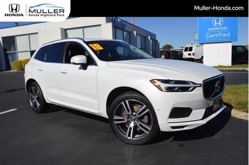 2018 Volvo XC60 T6 Momentum