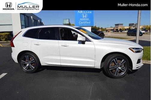 2018 Volvo XC60 T6 Momentum