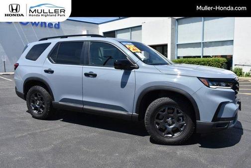 Sonic Gray Pearl 2025 Honda Pilot TrailSport