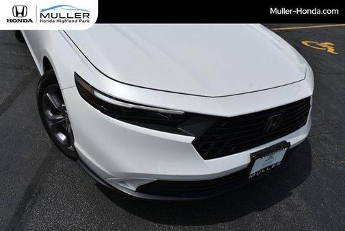 Platinum White Pearl 2024 Honda Accord EX