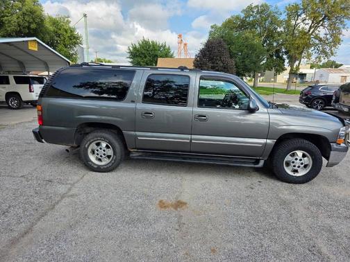 2001 Chevrolet Suburban 1500 LT