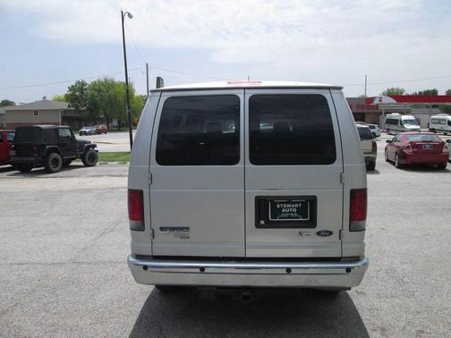 Gray 2010 Ford E350 Super Duty XLT