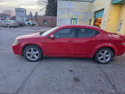 2009 Dodge Avenger R/T 4dr Sedan