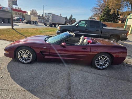 2003 Chevrolet Corvette Base