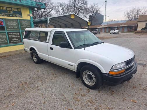 1999 Chevrolet S-10 Base