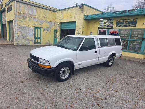 1999 Chevrolet S-10 Base