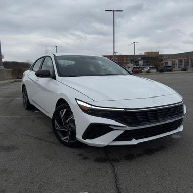 2025 Hyundai ELANTRA HEV SEL Sport