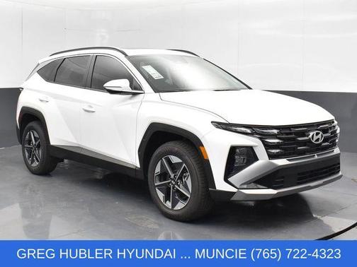 White Pearl 2025 Hyundai TUCSON SEL Convenience