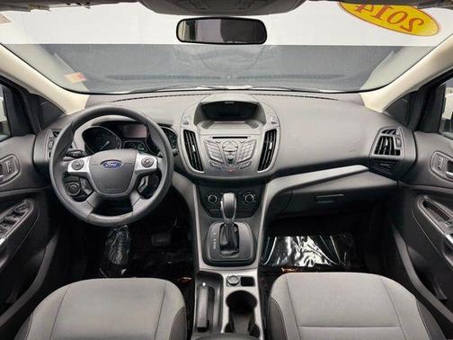 White Platinum 2014 Ford Escape SE