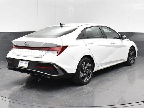2025 Hyundai ELANTRA HEV Limited