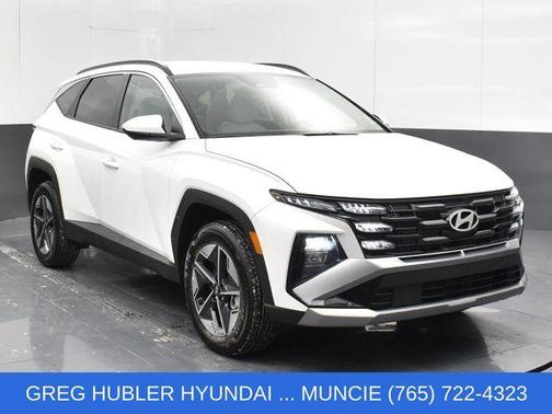 White Pearl 2025 Hyundai TUCSON SEL