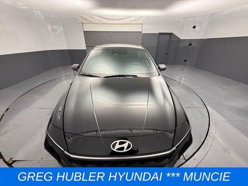 2026 Hyundai ELANTRA SEL