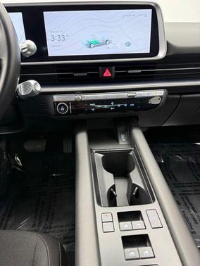 2024 Hyundai IONIQ 6 SE