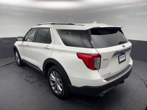 Star White 2023 Ford Explorer Limited
