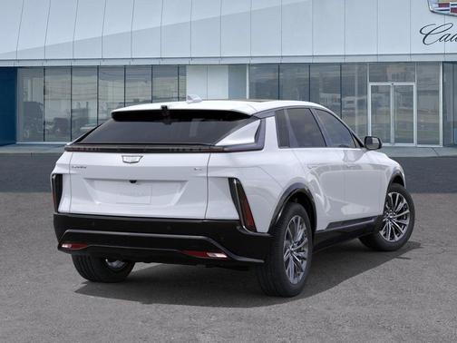 Vibrant White Tricoat 2027 Cadillac LYRIQ Sport