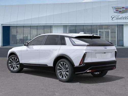 Vibrant White Tricoat 2027 Cadillac LYRIQ Sport