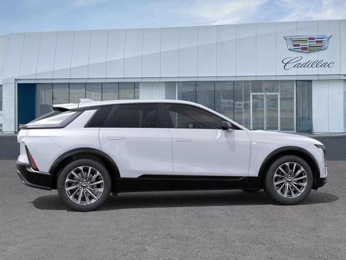 Vibrant White Tricoat 2027 Cadillac LYRIQ Sport
