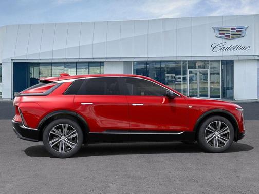 2025 Cadillac LYRIQ Luxury