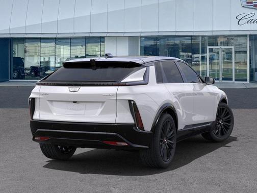 2025 Cadillac LYRIQ Sport
