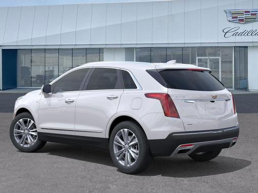 Crystal White Tricoat 2026 Cadillac XT5 Premium Luxury