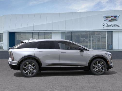 Argent Silver Metallic 2027 Cadillac OPTIQ Luxury