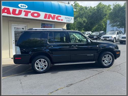 Black 2010 Mercury Mountaineer AWD 4dr Premier