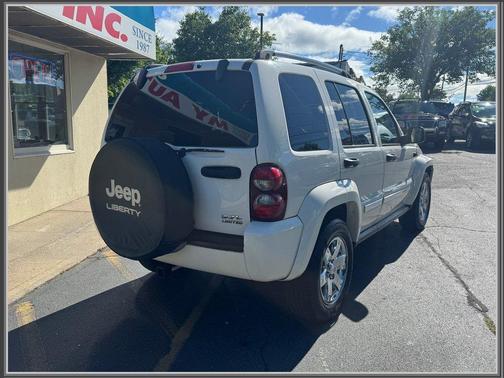 Stone White 2007 Jeep Liberty 4WD 4dr Limited